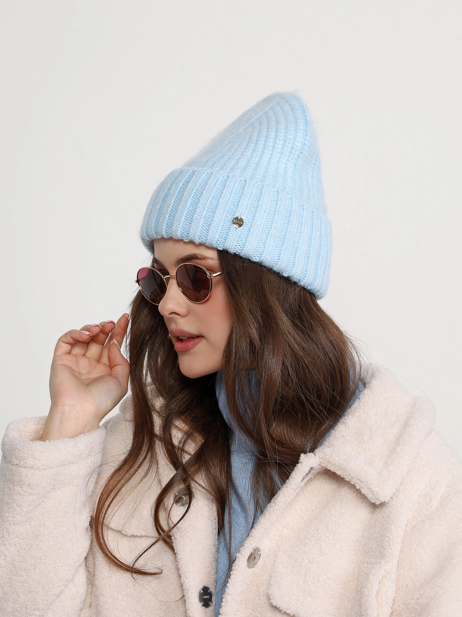 Шапка-бини из ангоры и нейлона с отворотом в ассортименте